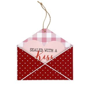 NWT Valentine's Day Hanging Envelopes “ Sealed with a Kiss” Sign